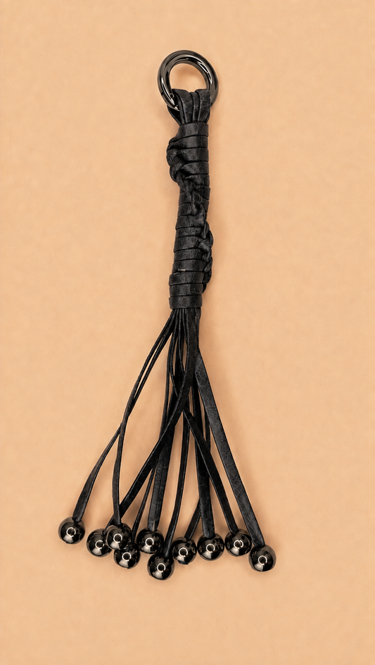 Scala Tassel in Black