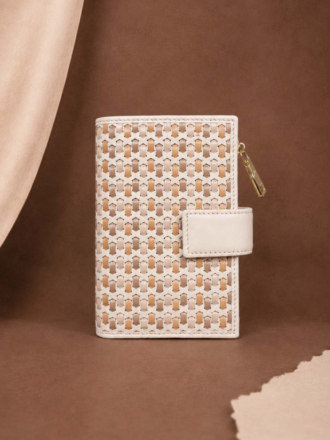 La Treccia Wallet in Sabbia